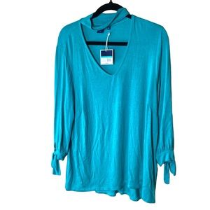 Kari Blue NWT Pullover Top with Build in Choker Collar Size 0X‎